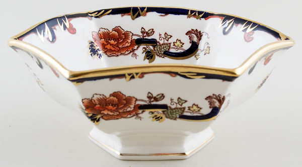 Bowl footed hexagonal